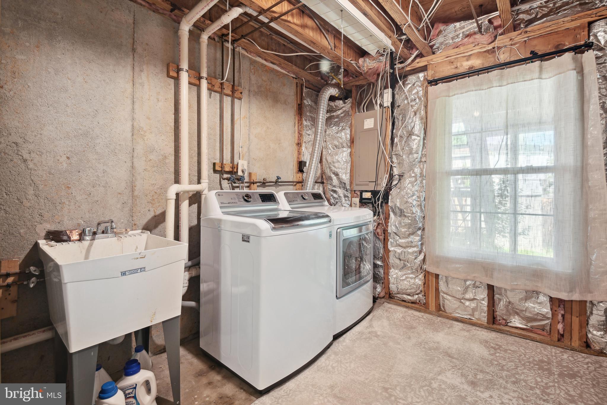 9225 BROADWATER DRIVE