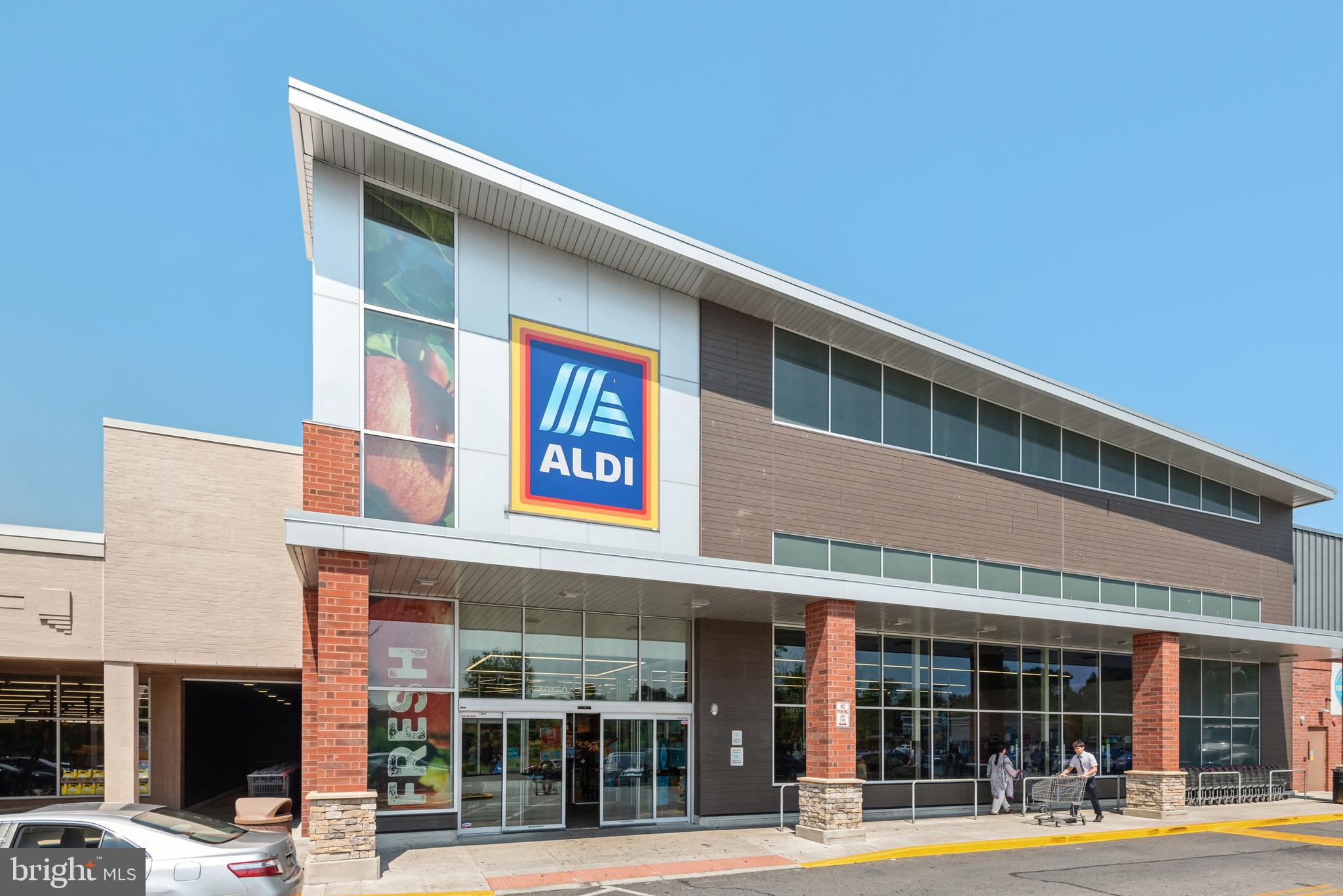 9225 BROADWATER DRIVE