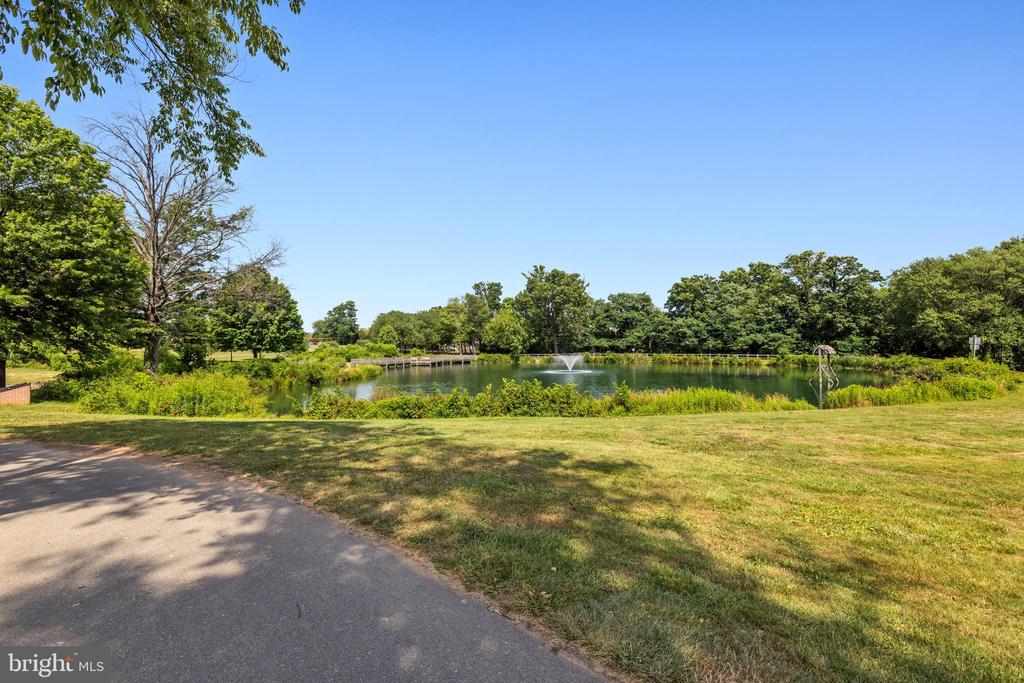 316 W DEER PARK ROAD 1-B