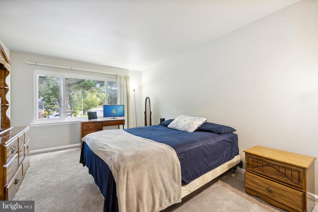 316 W DEER PARK ROAD 1-B