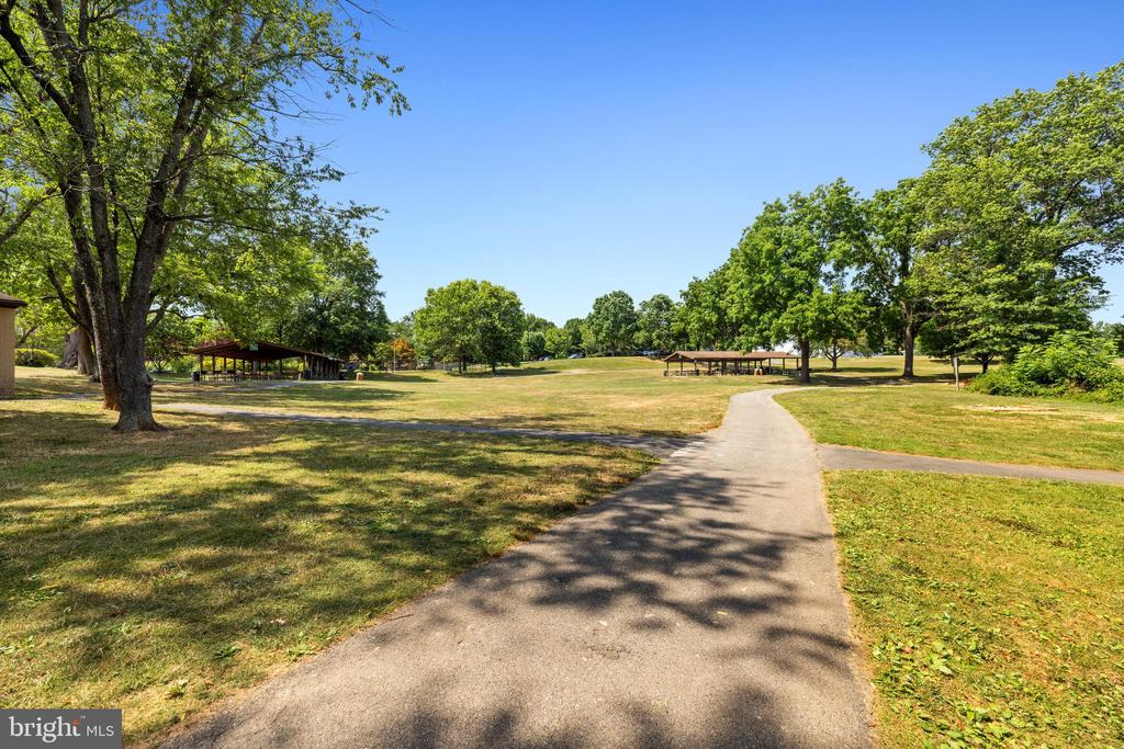 316 W DEER PARK ROAD 1-B