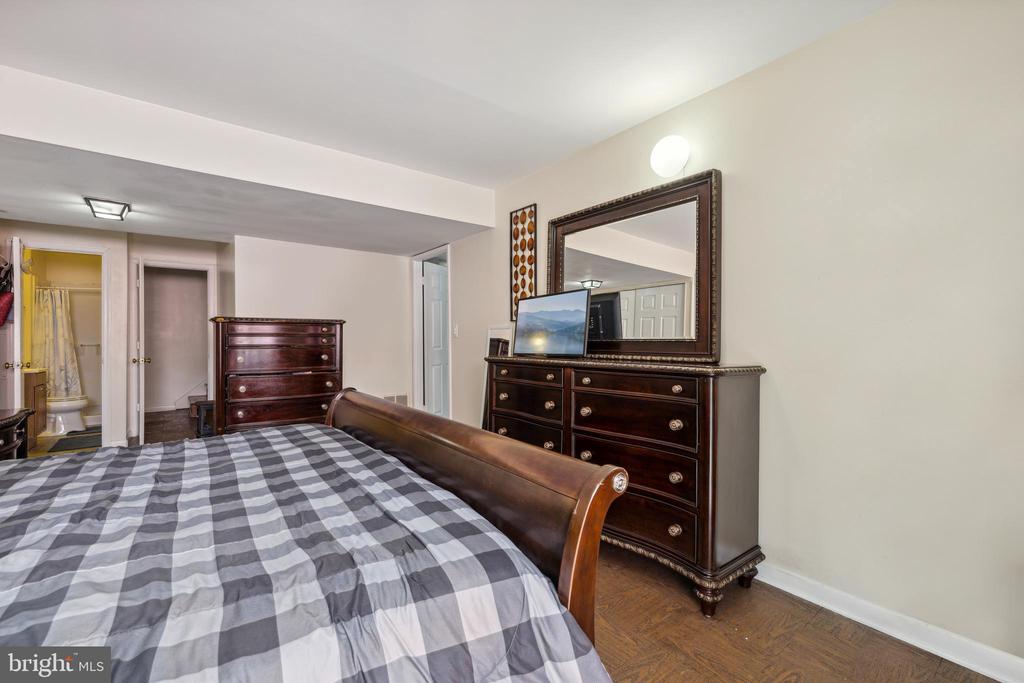 316 W DEER PARK ROAD 1-B