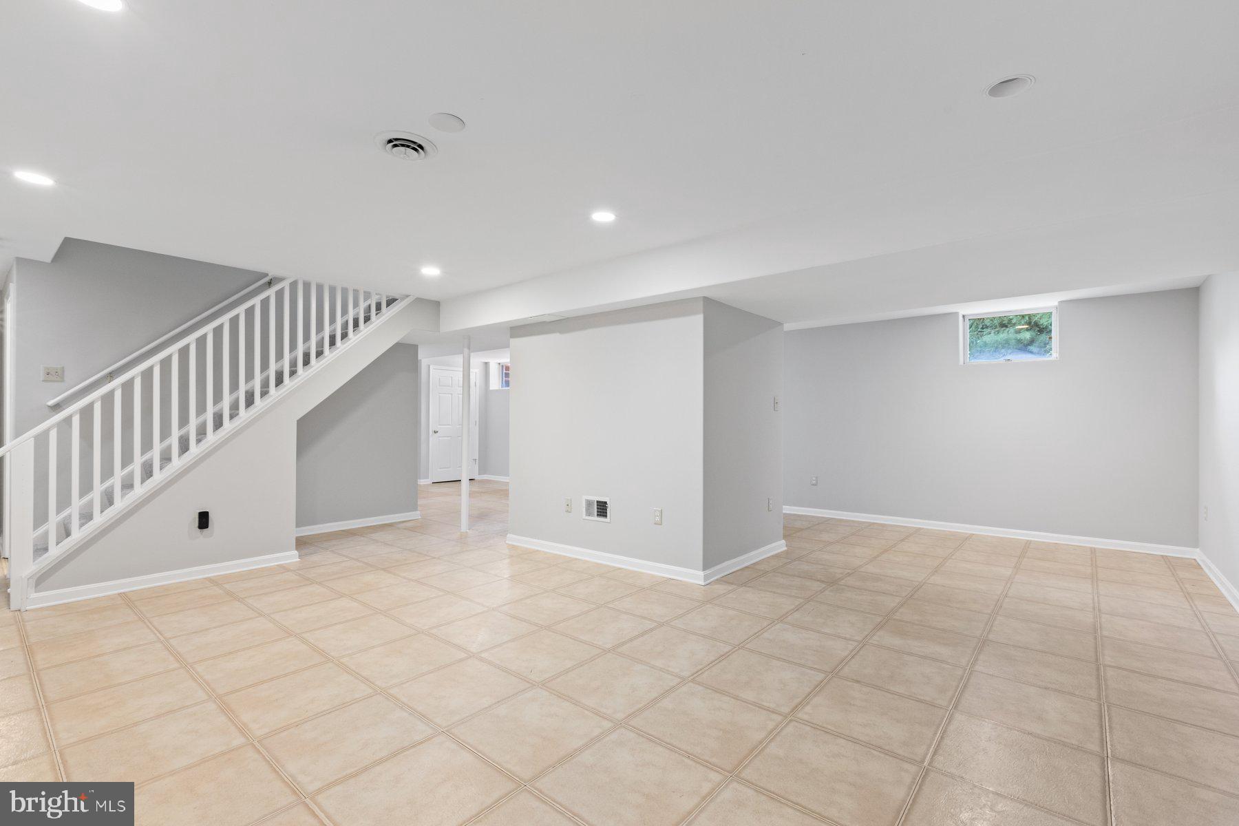 3448 DARTMOOR LANE