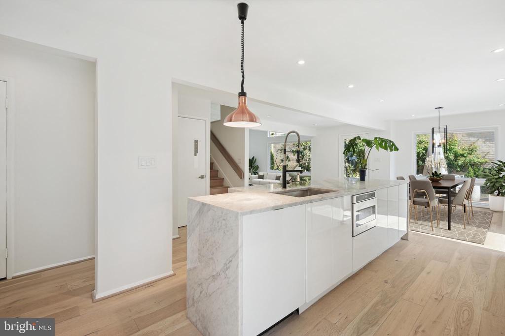 6201 SWORDS WAY