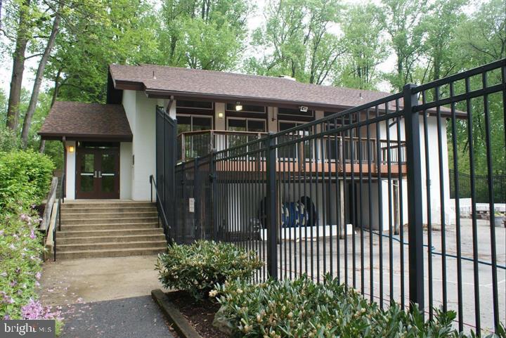 268 NEW MARK ESPLANADE