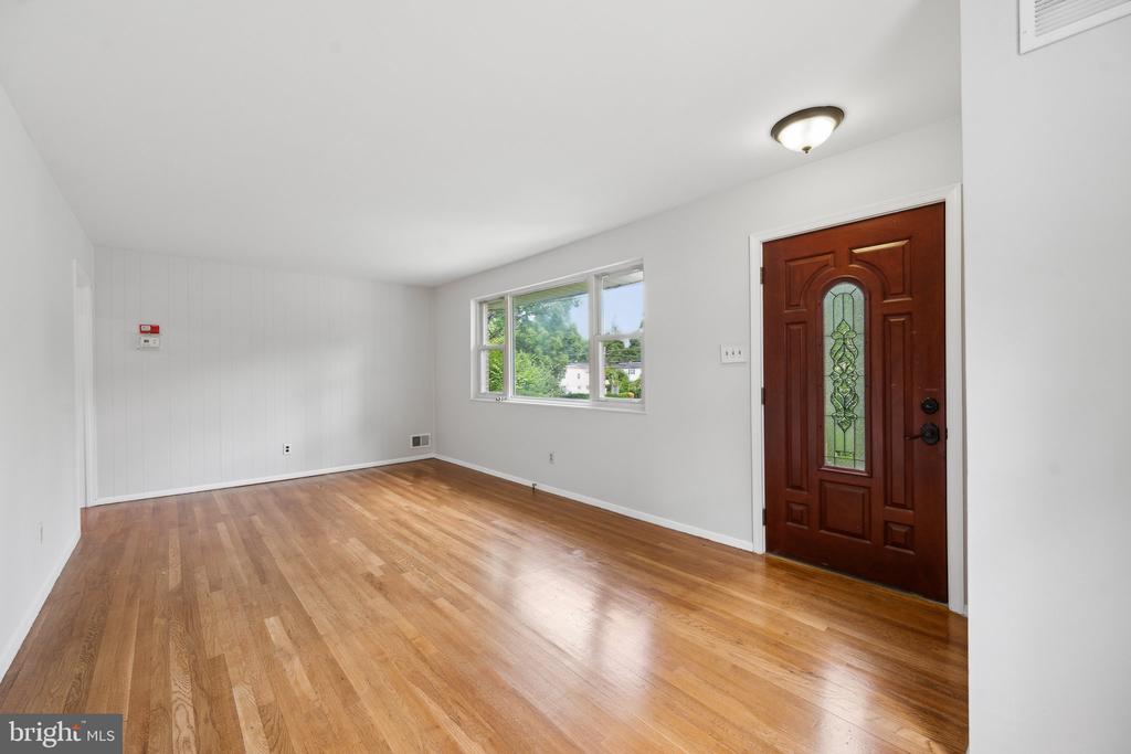 514 WOODBURN ROAD