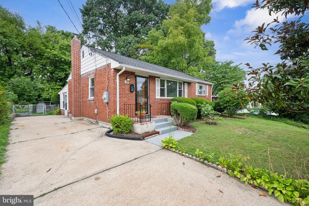514 WOODBURN ROAD