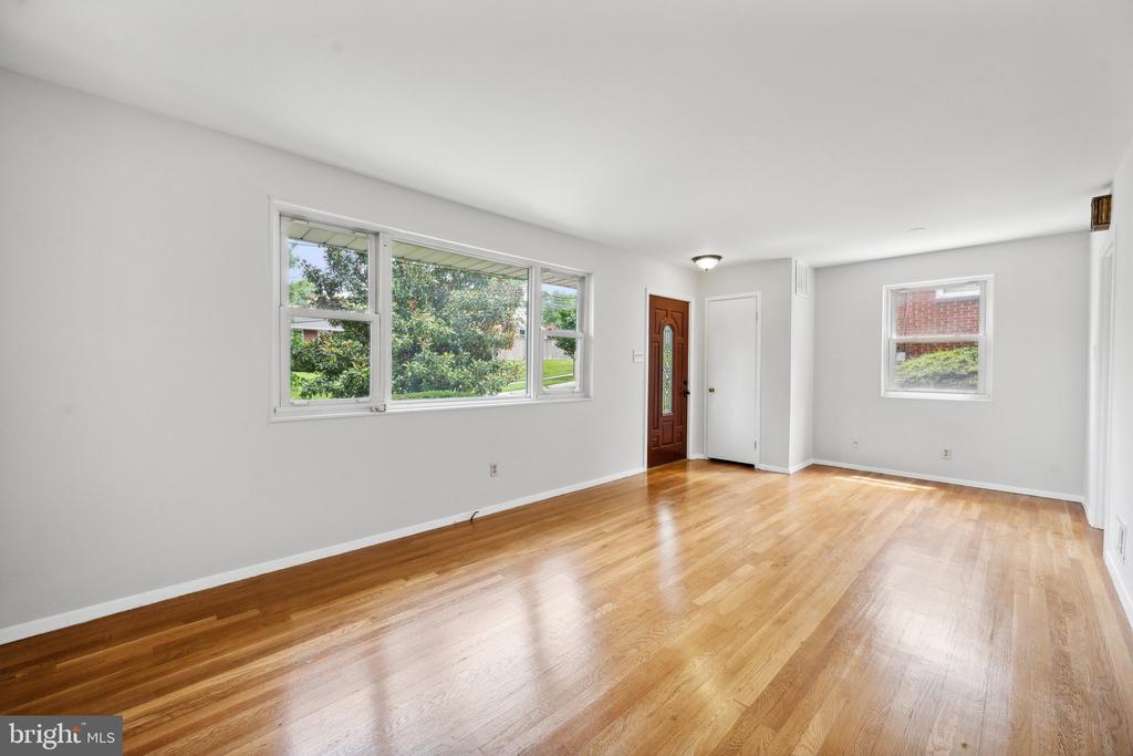 514 WOODBURN ROAD