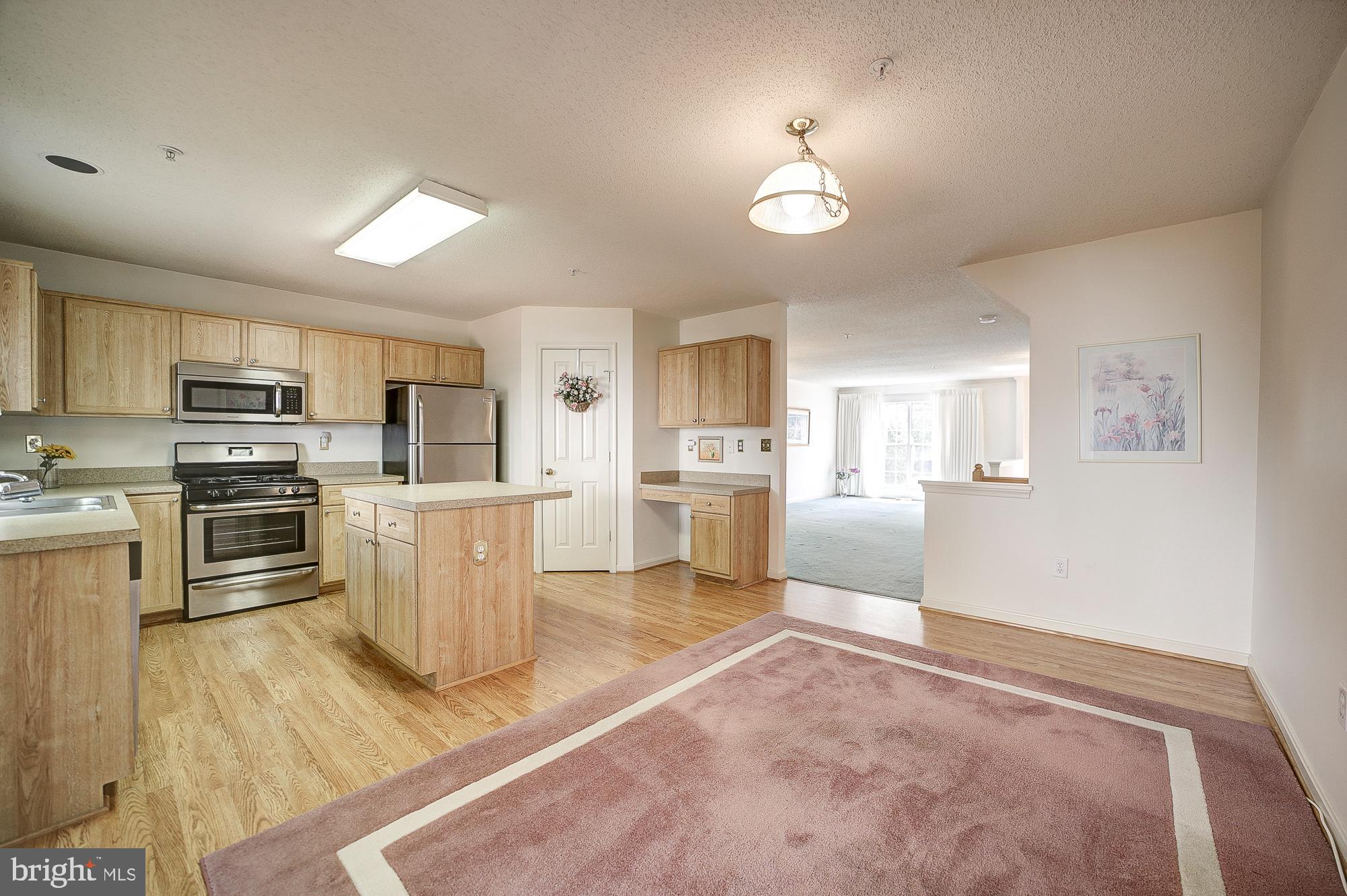 7 COTTAGE FIELD COURT