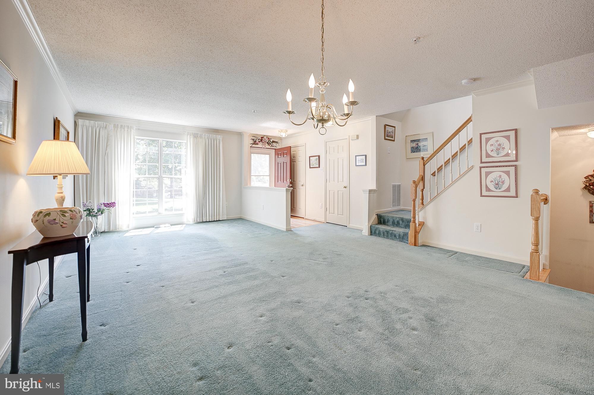 7 COTTAGE FIELD COURT