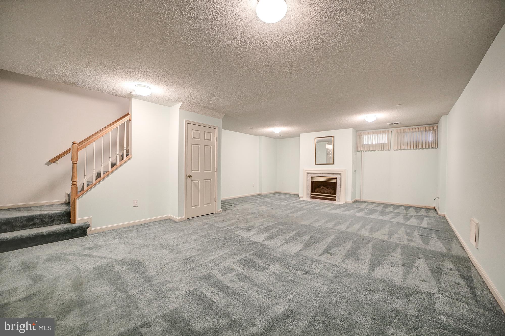 7 COTTAGE FIELD COURT