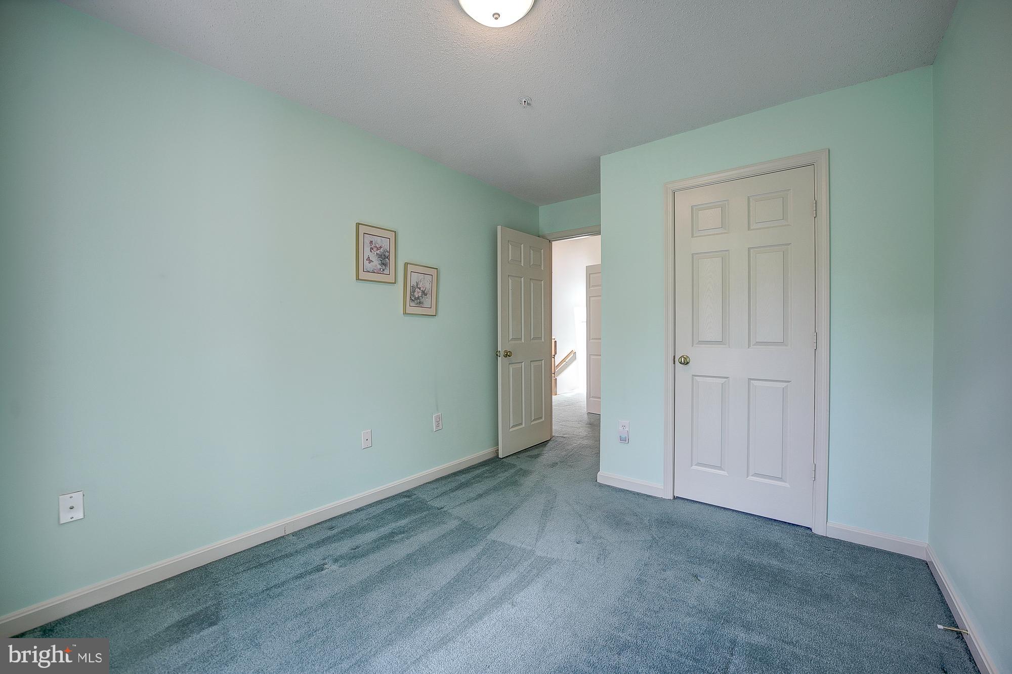 7 COTTAGE FIELD COURT