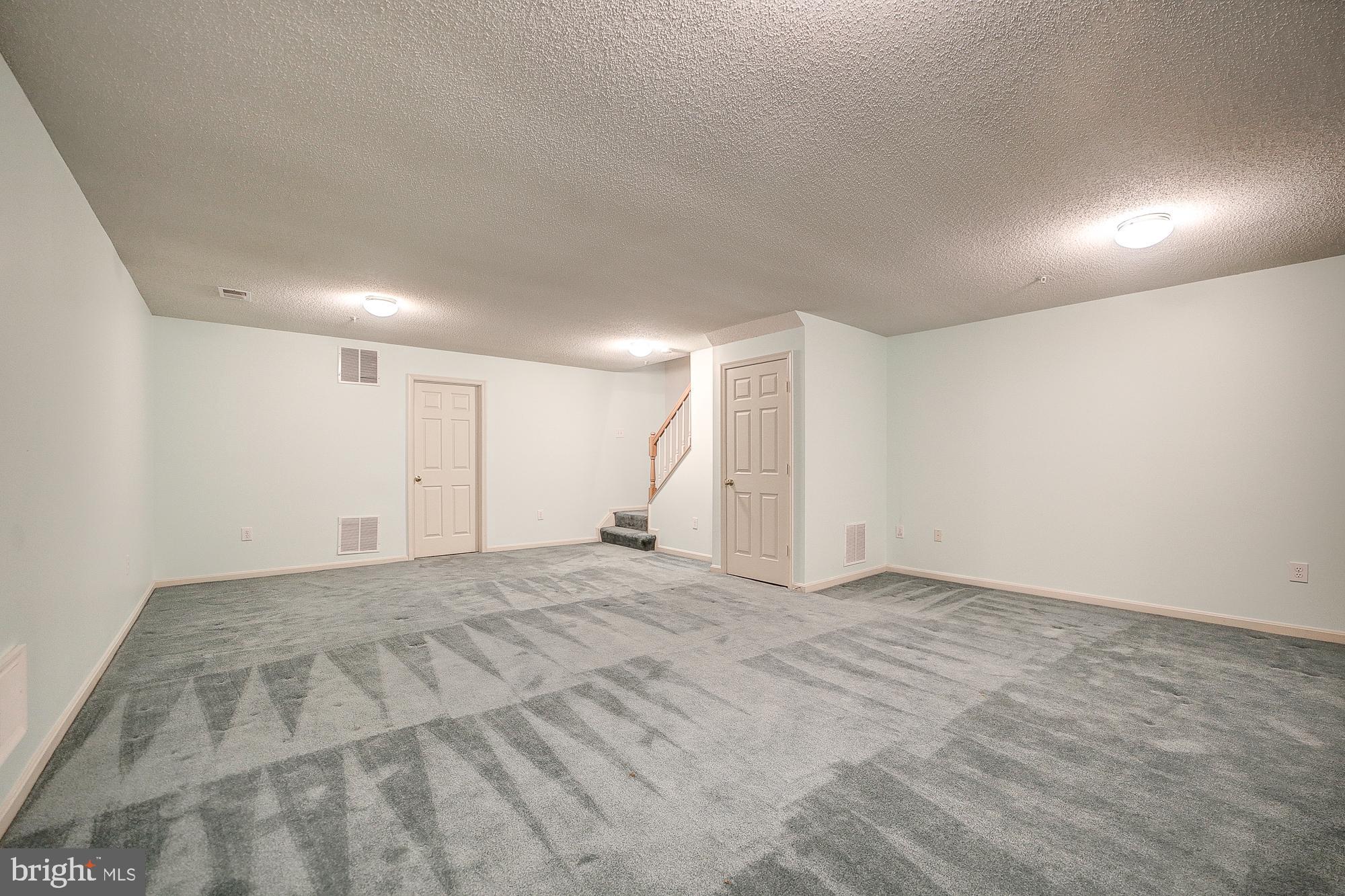 7 COTTAGE FIELD COURT