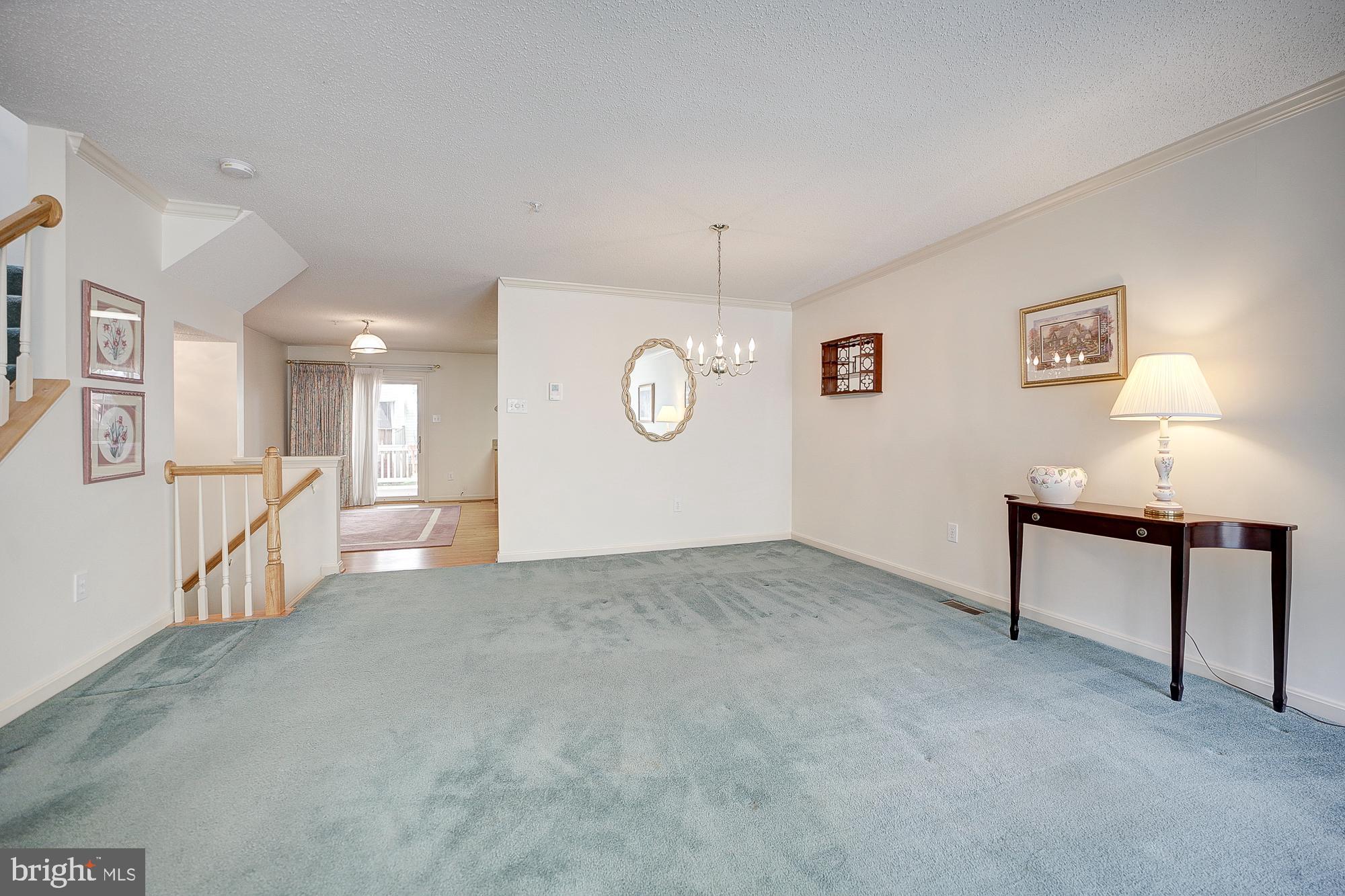 7 COTTAGE FIELD COURT