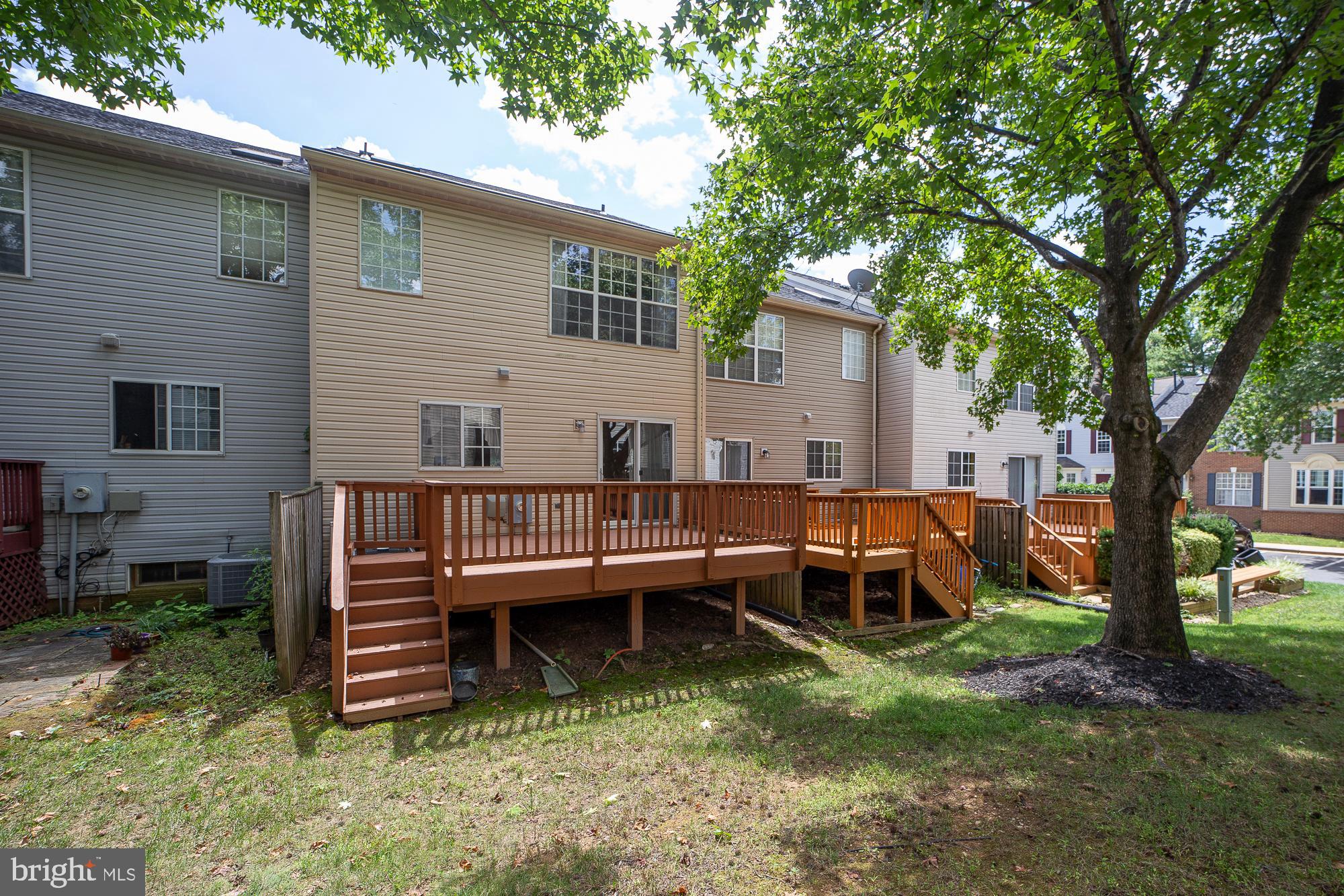 7 COTTAGE FIELD COURT