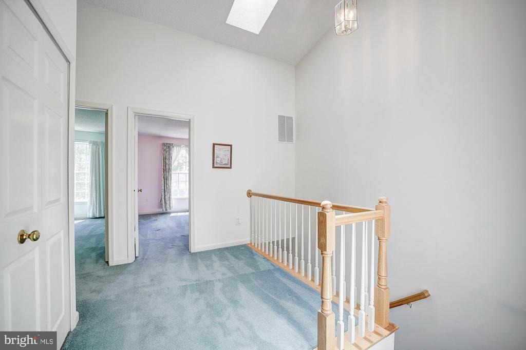 7 COTTAGE FIELD COURT