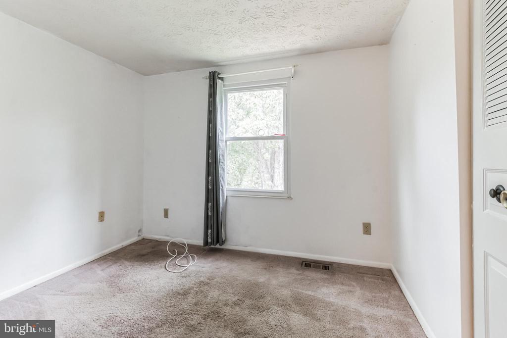 1316 SWINGINGDALE DRIVE