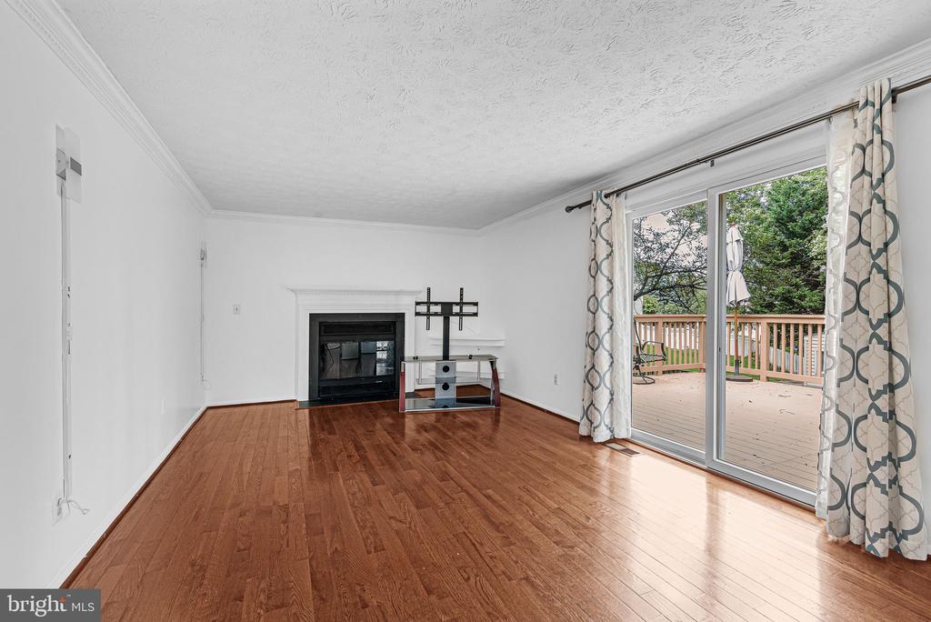 1316 SWINGINGDALE DRIVE