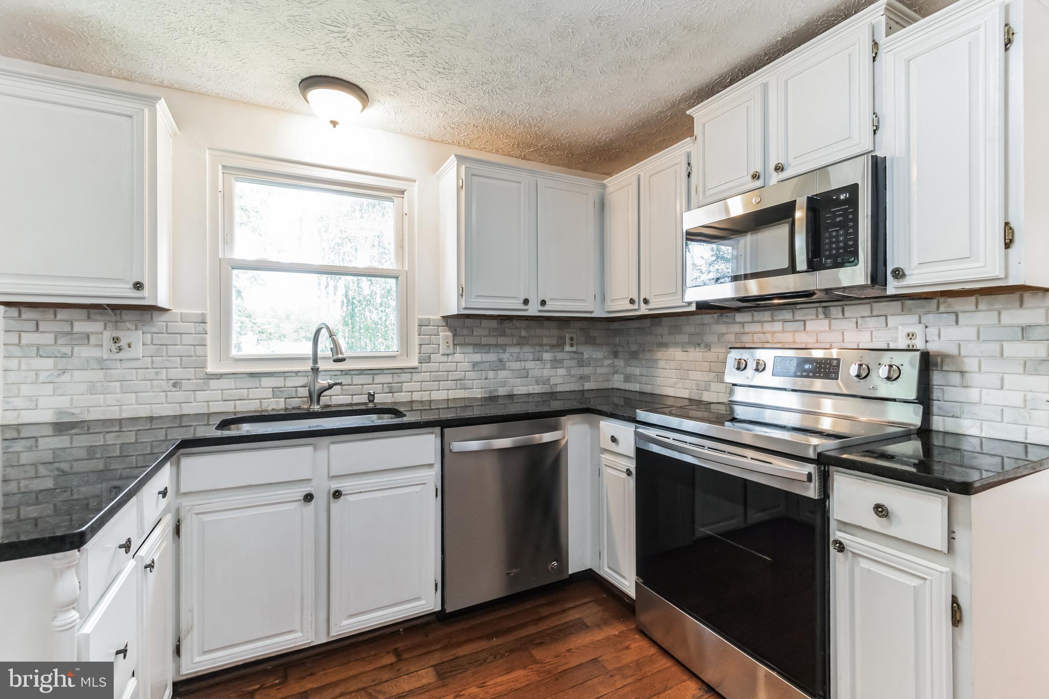 1316 SWINGINGDALE DRIVE