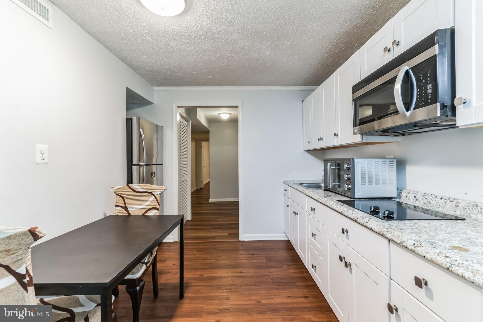 1316 SWINGINGDALE DRIVE