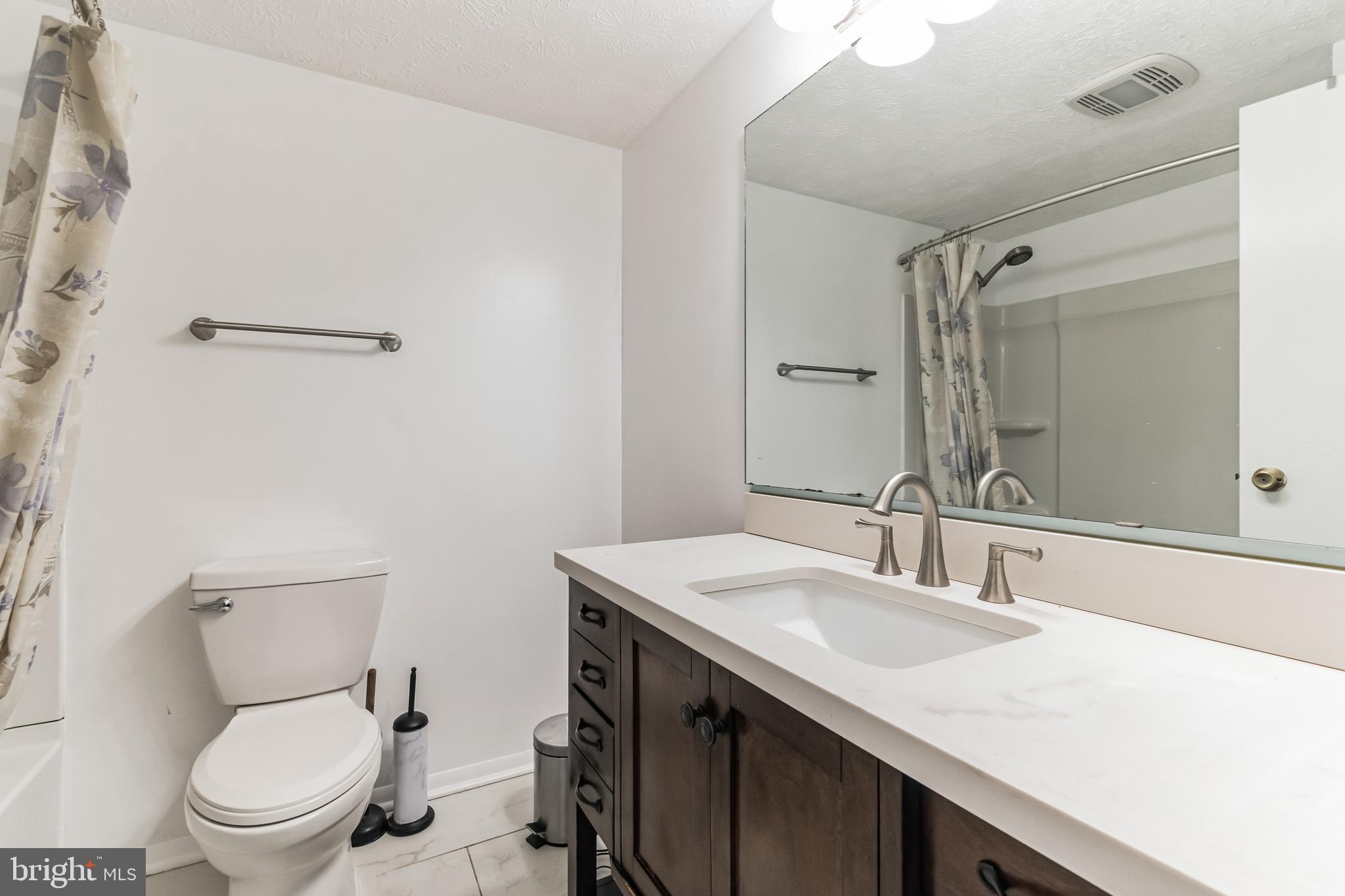 1316 SWINGINGDALE DRIVE