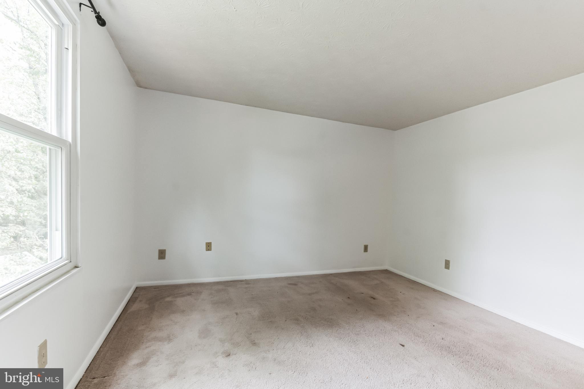 1316 SWINGINGDALE DRIVE