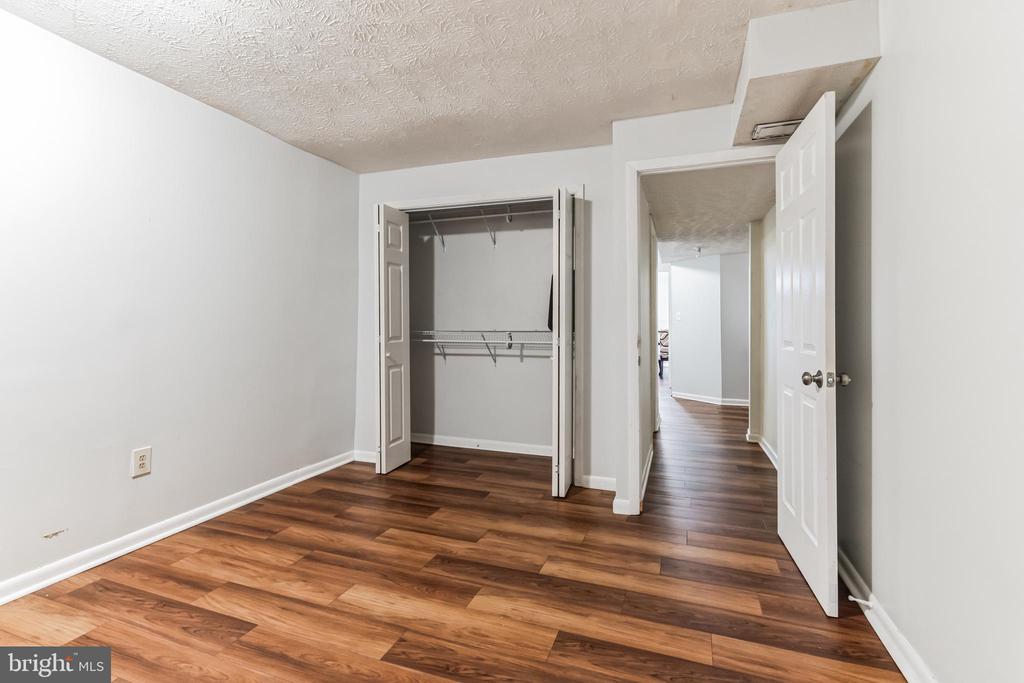 1316 SWINGINGDALE DRIVE