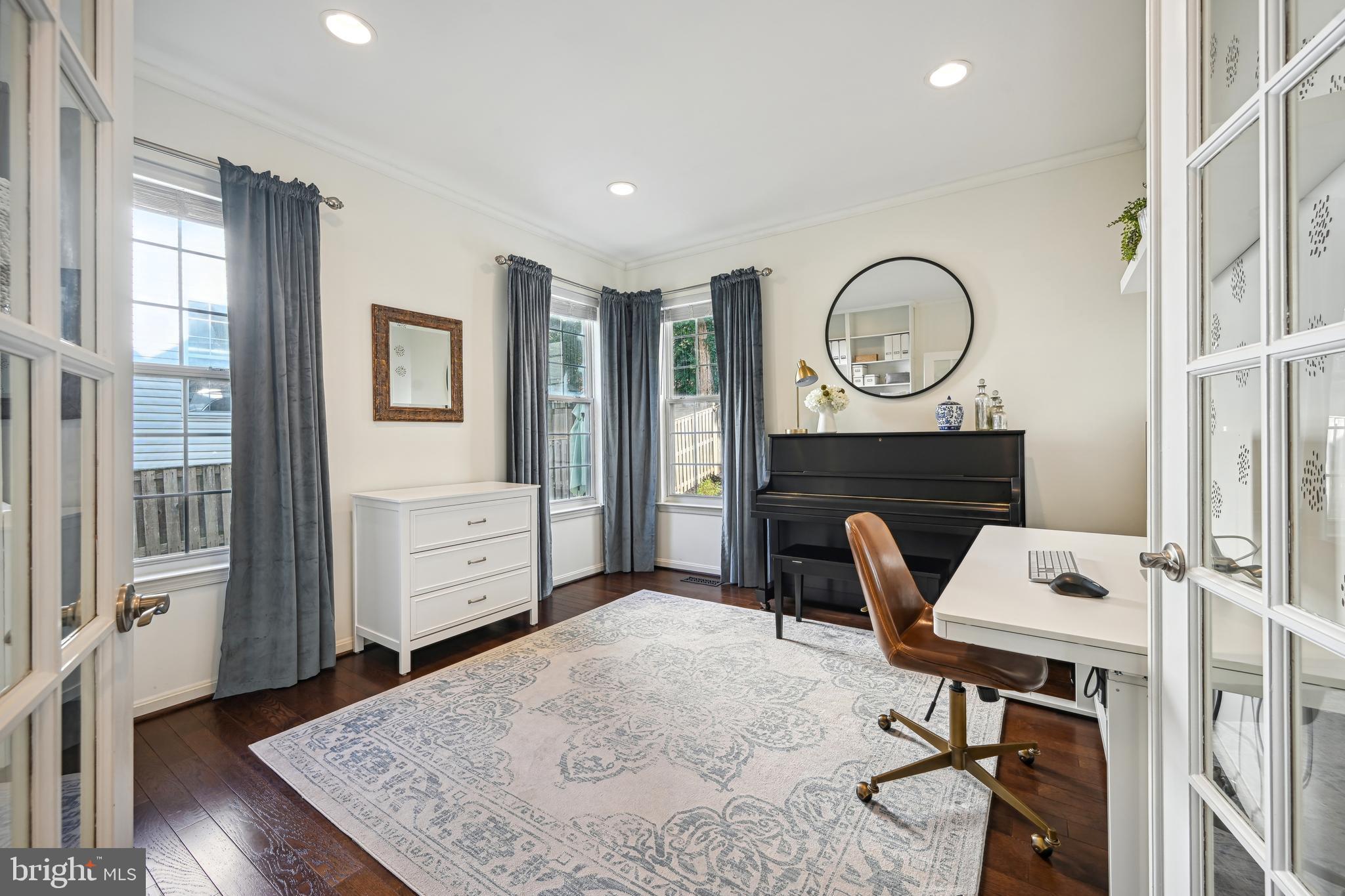 1 BIG OAK COURT
