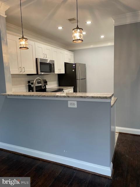 9936 BROOKRIDGE COURT