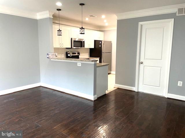 9936 BROOKRIDGE COURT