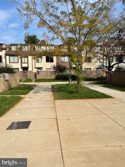 9936 BROOKRIDGE COURT
