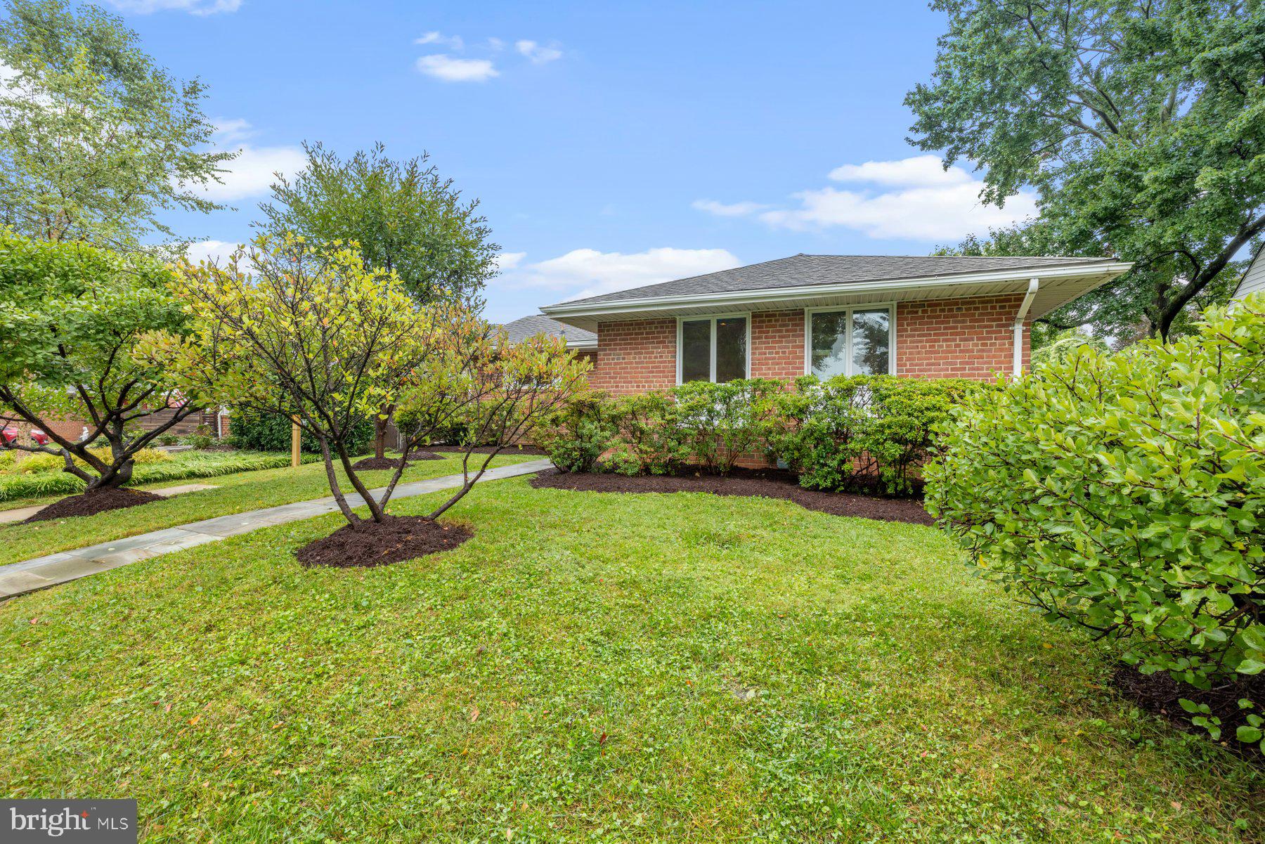 1808 BELVEDERE BOULEVARD