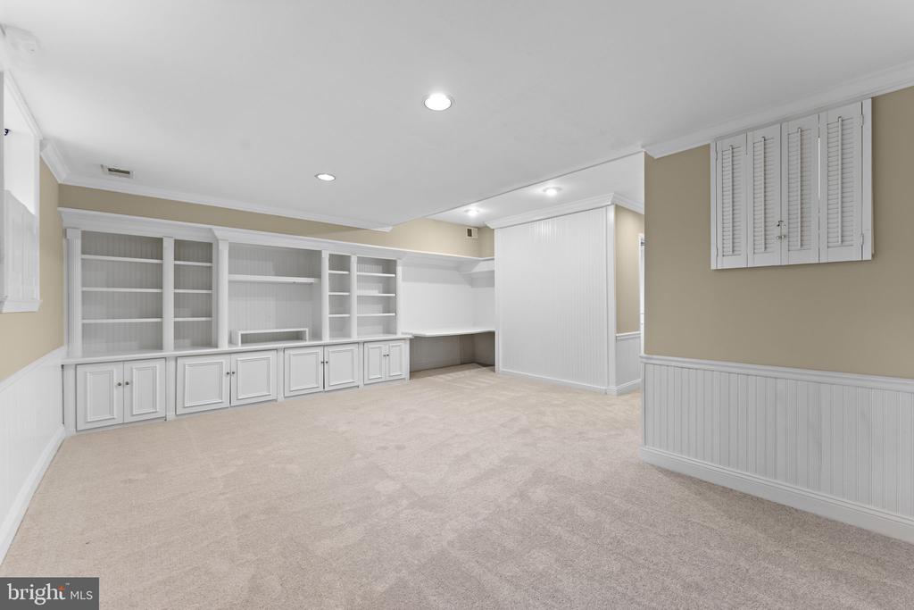 12118 ISLAND VIEW CIRCLE