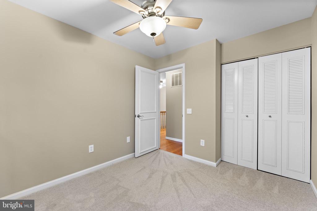 12118 ISLAND VIEW CIRCLE