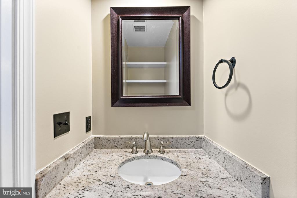 12118 ISLAND VIEW CIRCLE