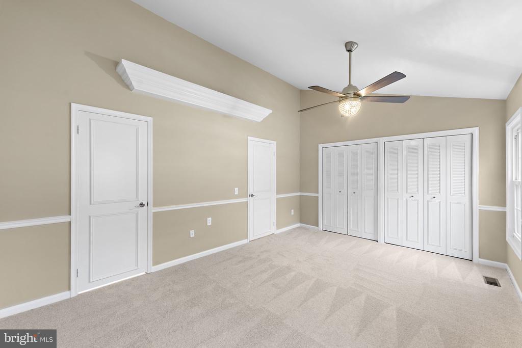 12118 ISLAND VIEW CIRCLE