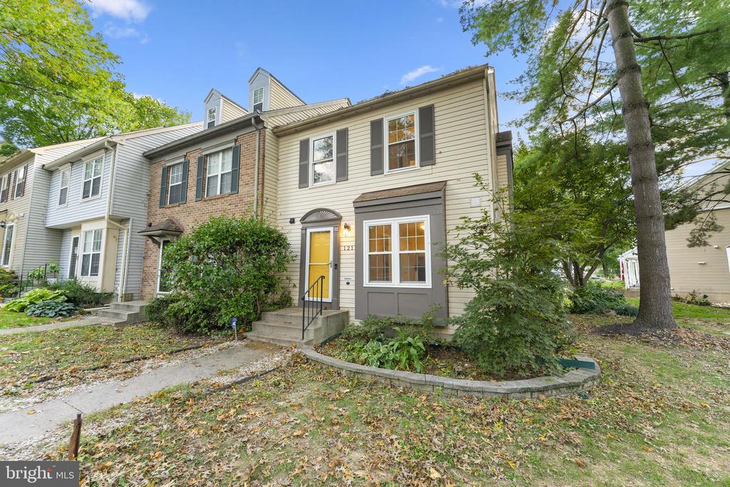 12118 ISLAND VIEW CIRCLE