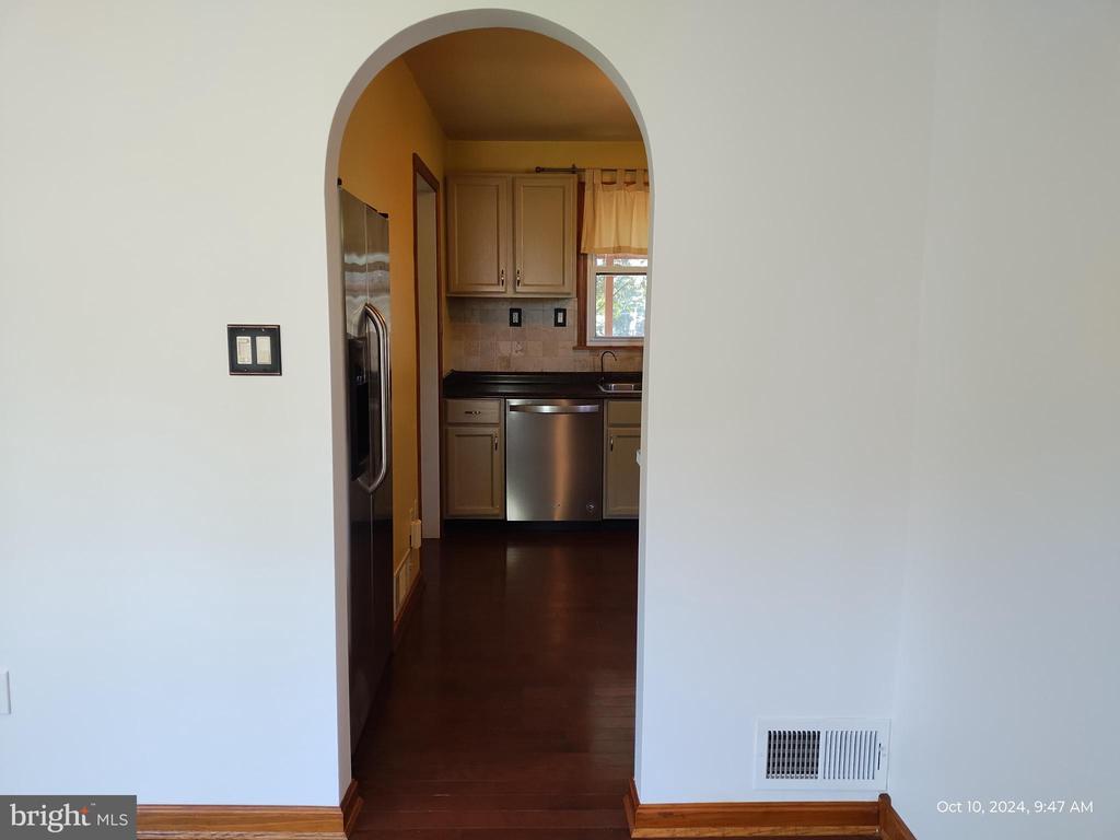 2806 SHERATON STREET