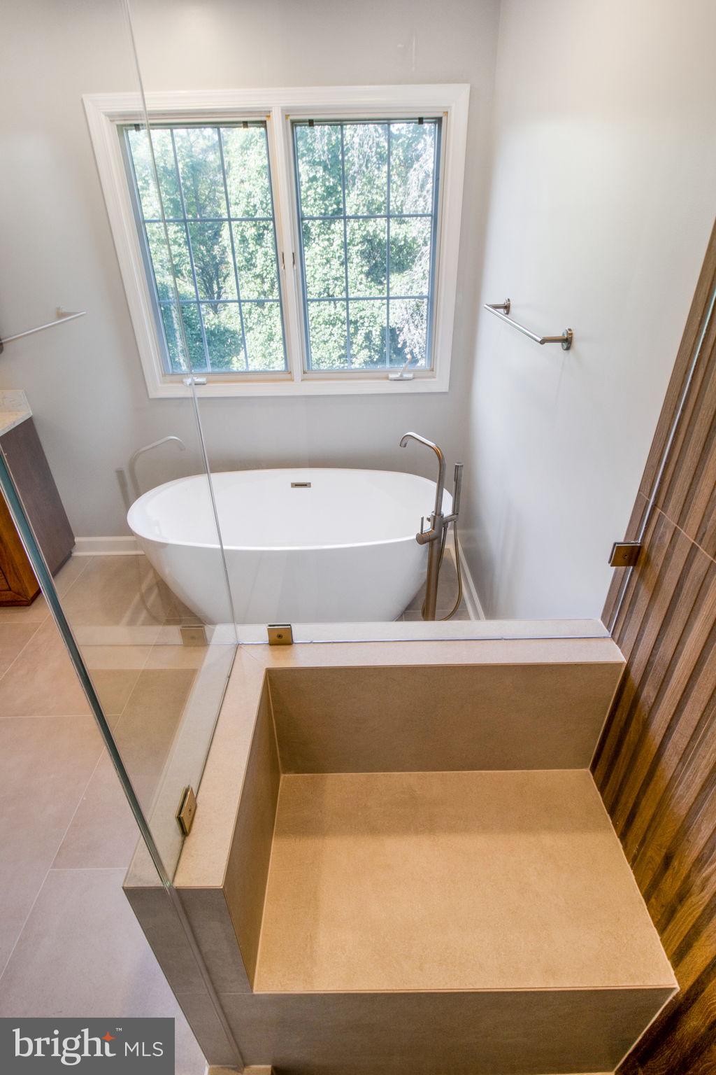 10228 SWEETWOOD AVENUE