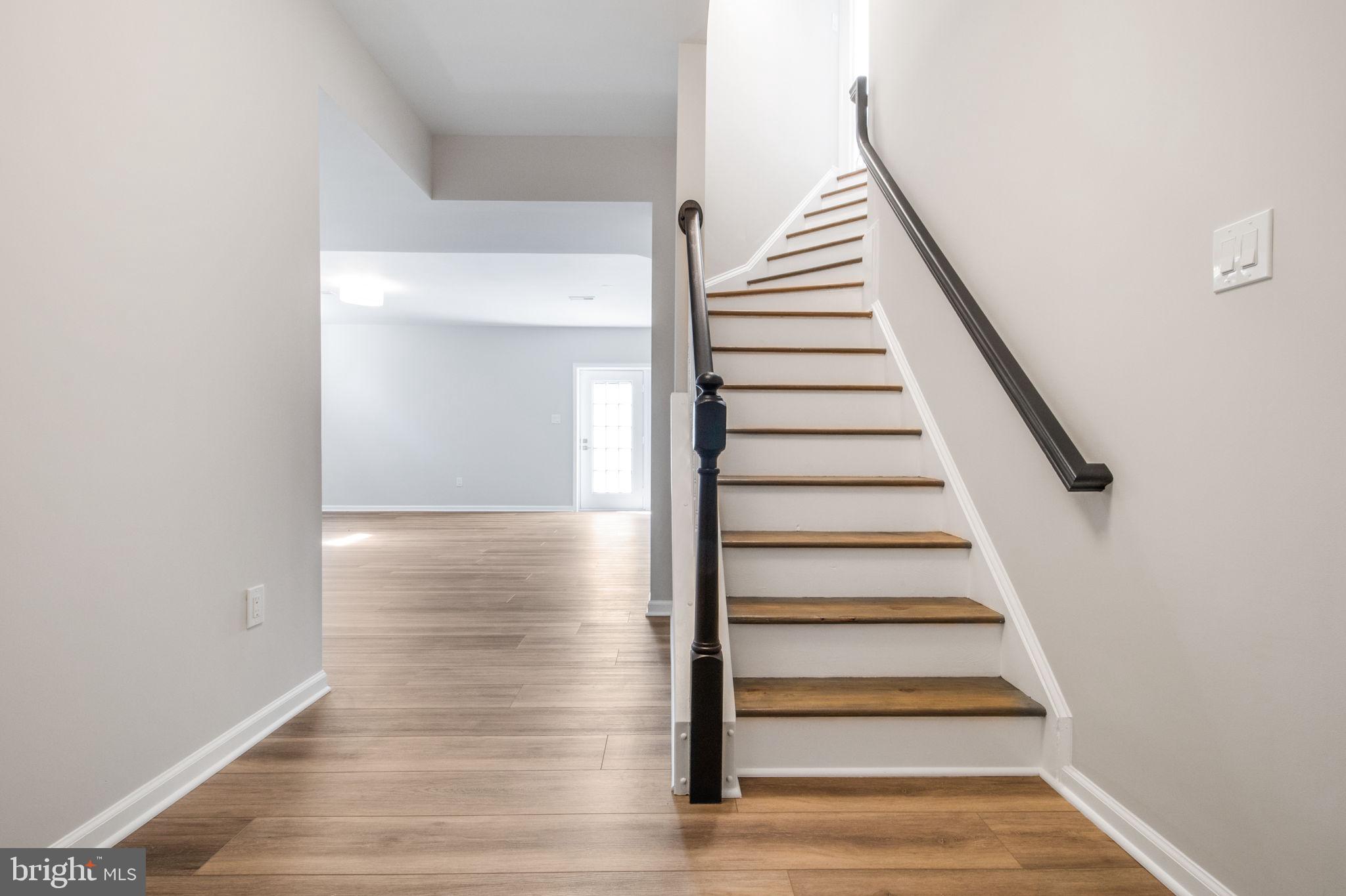 10228 SWEETWOOD AVENUE