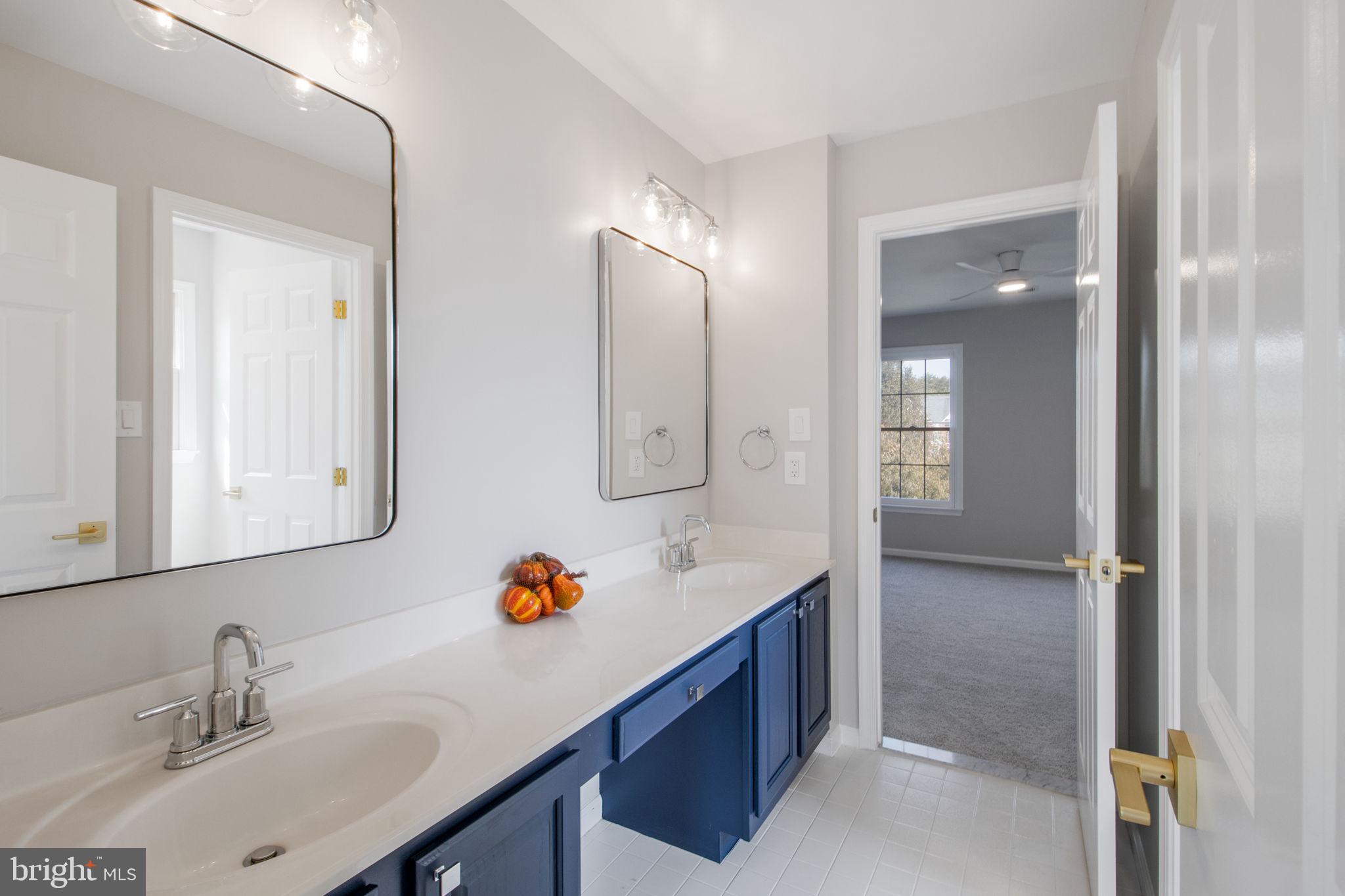 10228 SWEETWOOD AVENUE