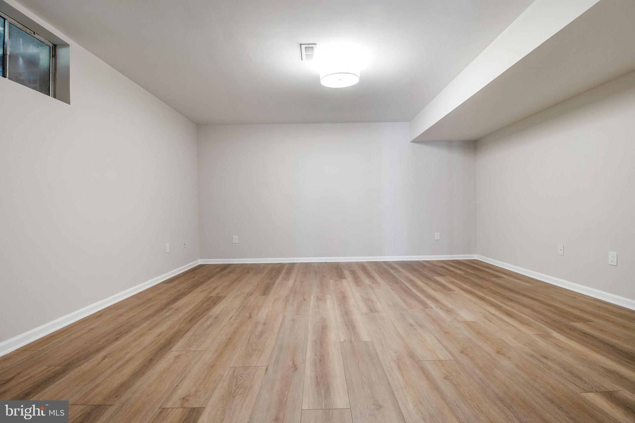 10228 SWEETWOOD AVENUE