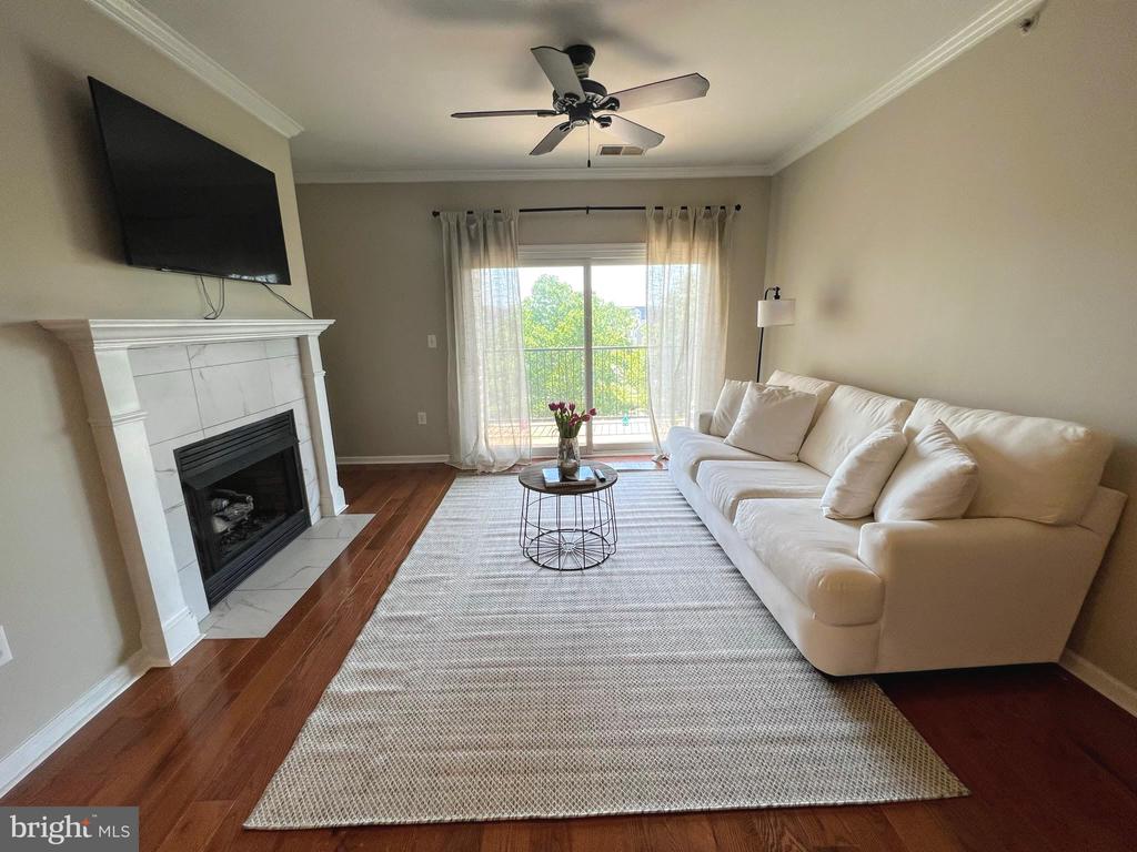 19627 GALWAY BAY CIRCLE 401