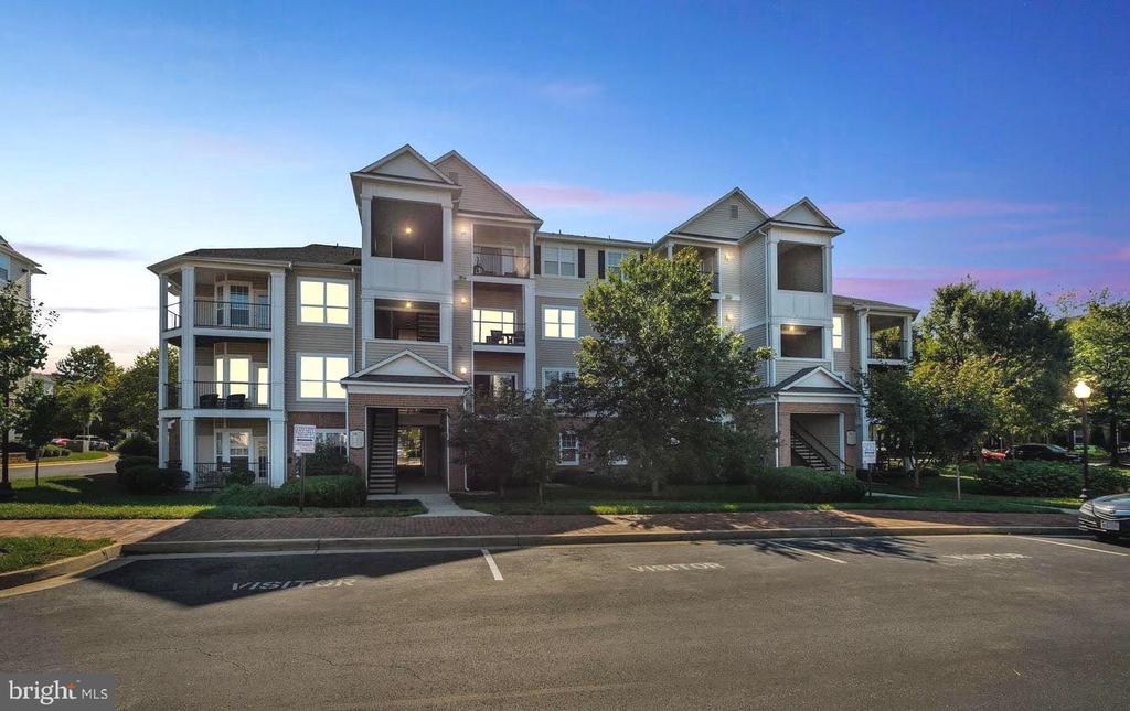 19627 GALWAY BAY CIRCLE 401