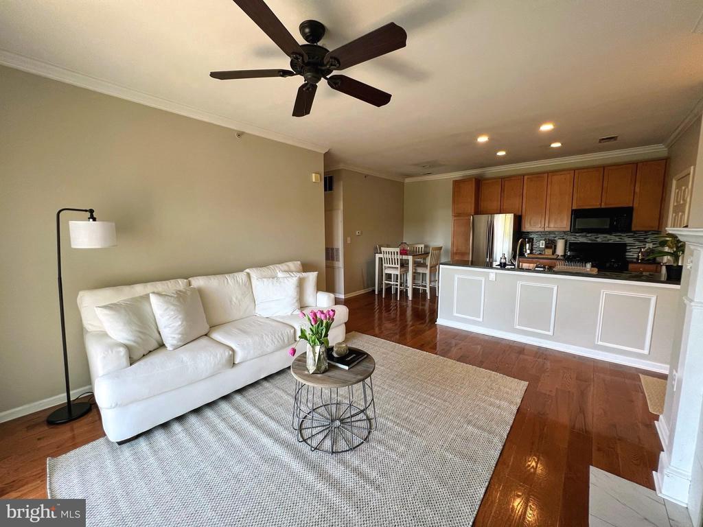 19627 GALWAY BAY CIRCLE 401