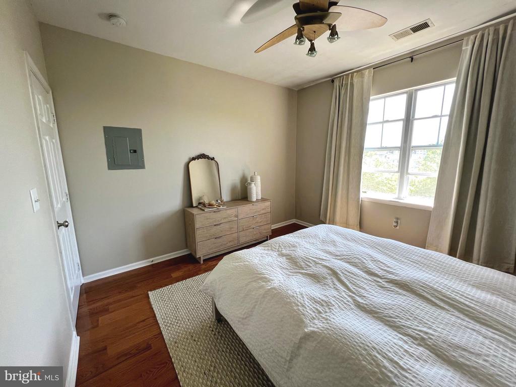 19627 GALWAY BAY CIRCLE 401