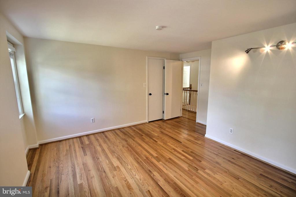 9853 CANAL ROAD