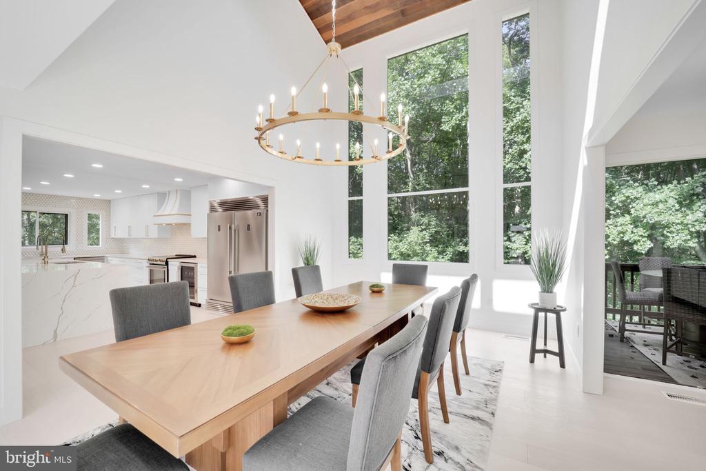8509 TIMBER HILL LANE