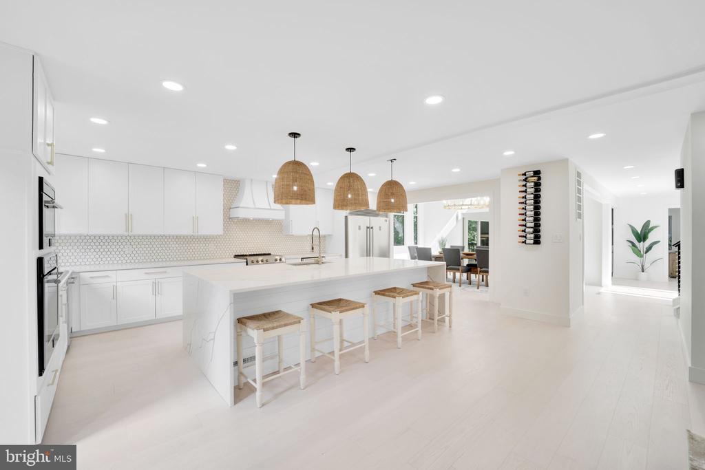 8509 TIMBER HILL LANE