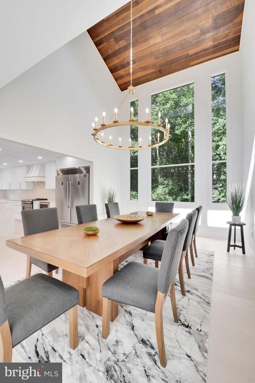 8509 TIMBER HILL LANE